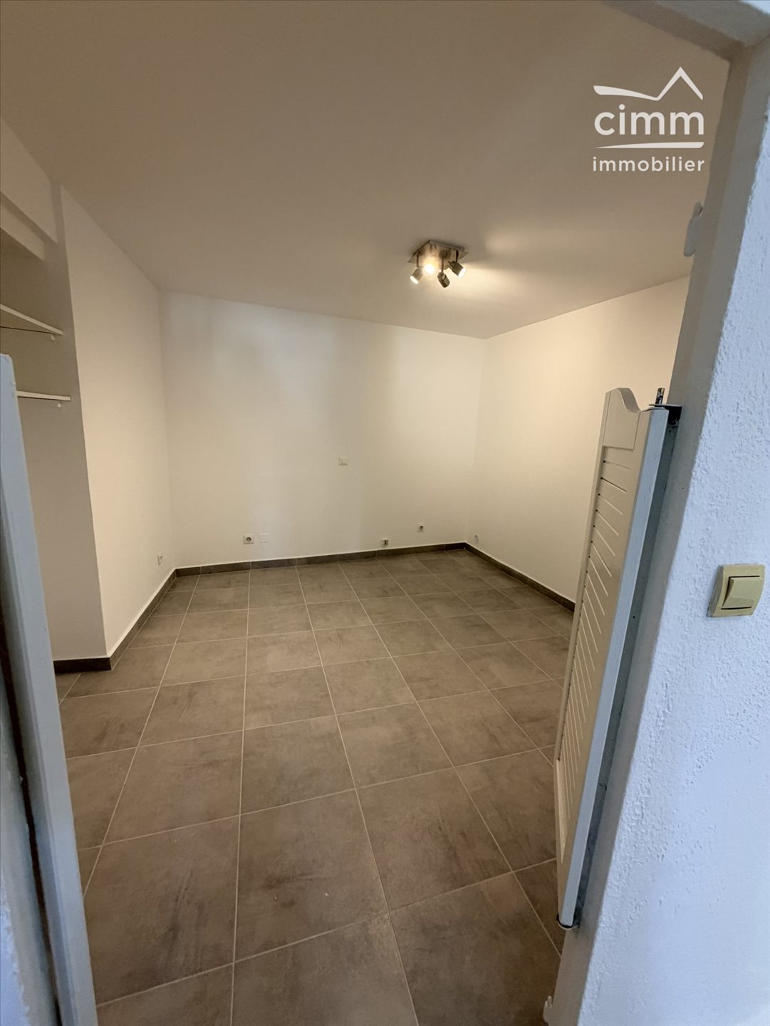Appartement à louer, 37m², Caumont-sur-Durance