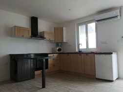 Maison à louer, 60m², Saint-Genis-d'Hiersac