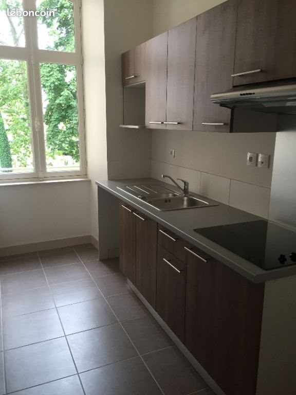 Appartement à louer, 91m², Châteauroux