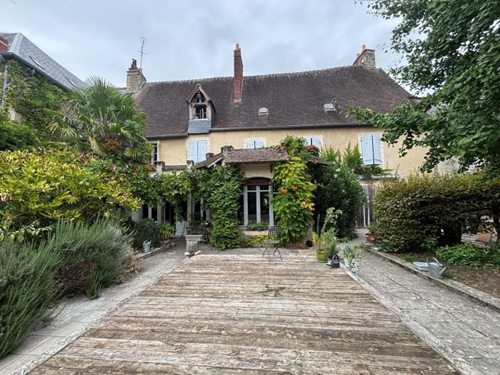 Maison à vendre, 395m², Bourges