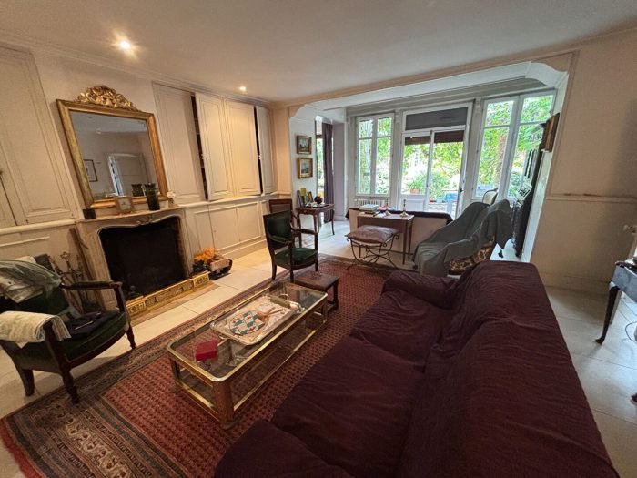 Maison à vendre, 395m², Bourges