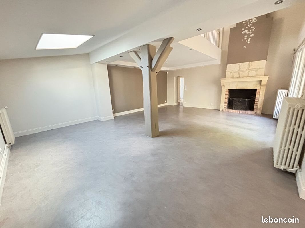 Maison à vendre, 305m², Bourges