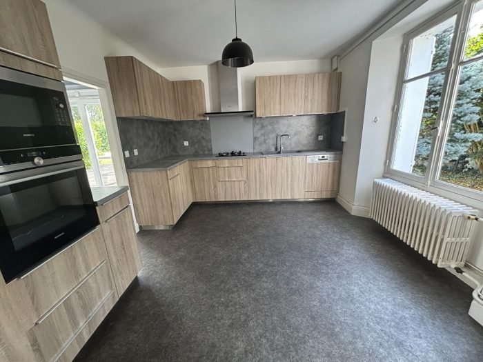 Maison à vendre, 305m², Bourges