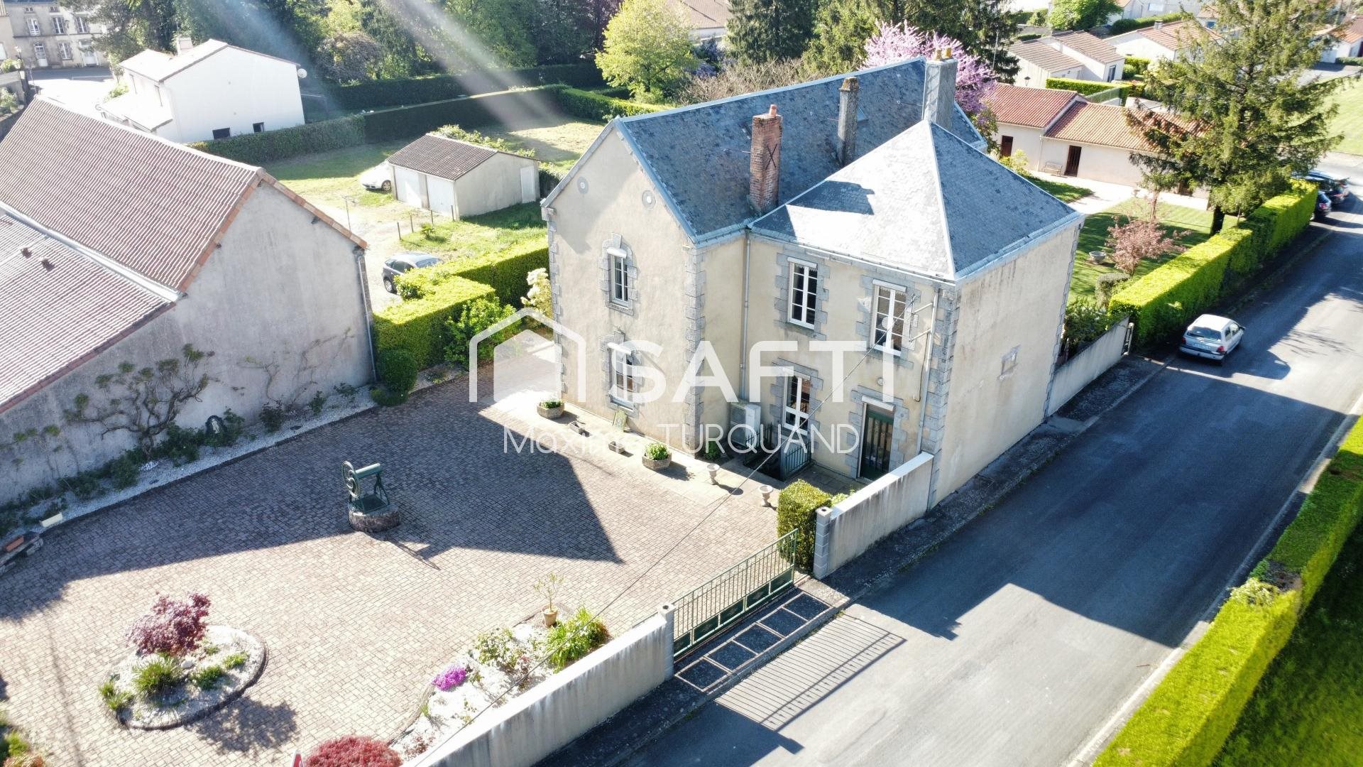 Maison à vendre, 286m², Saint-Pierre-du-Chemin