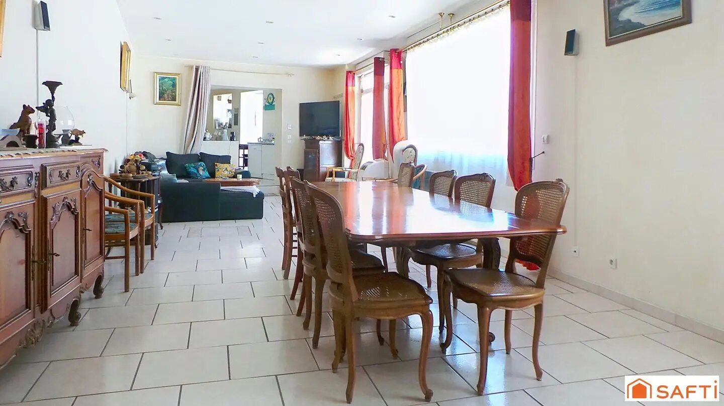 Maison à vendre, 202m², Château-la-Vallière