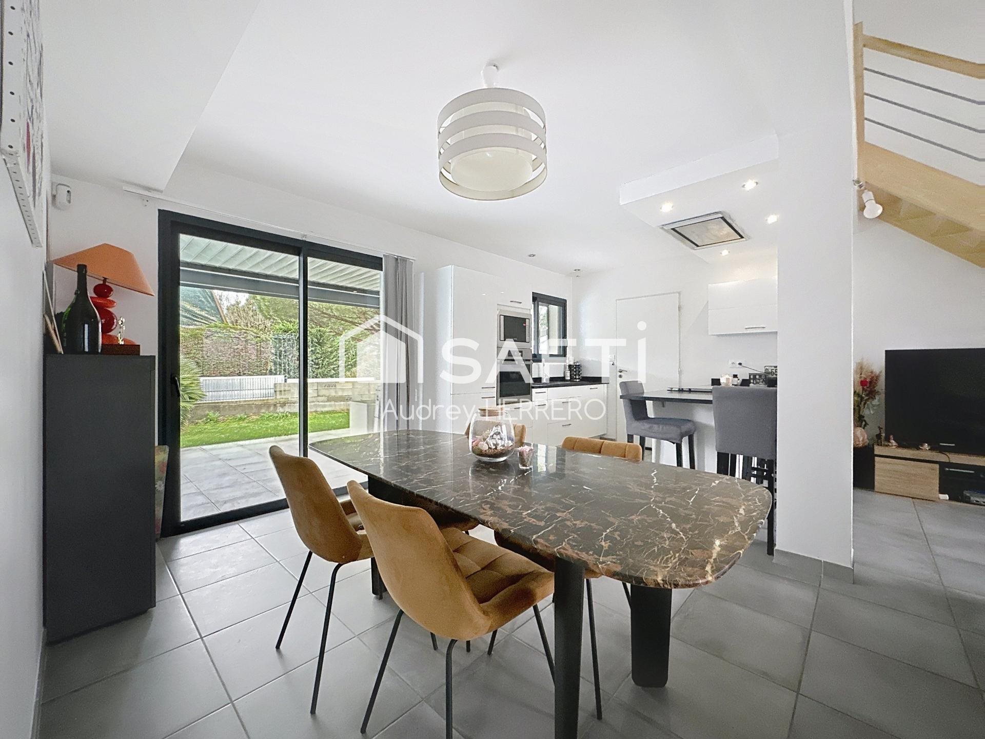 Maison à vendre, 118m², Pechbonnieu