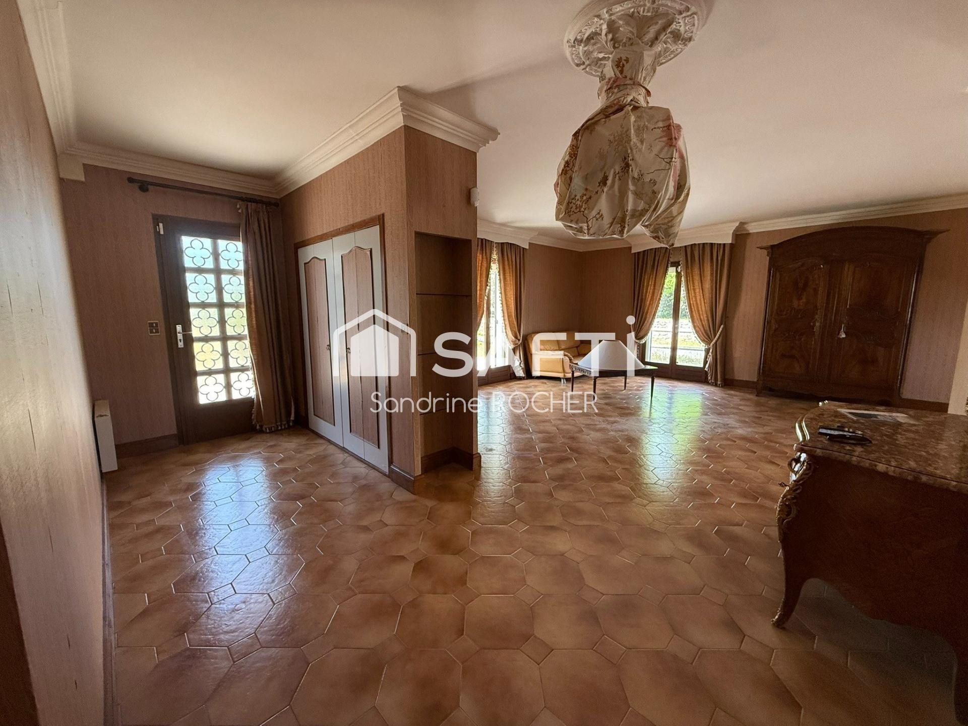 Maison à vendre, 117m², La Tour-Blanche