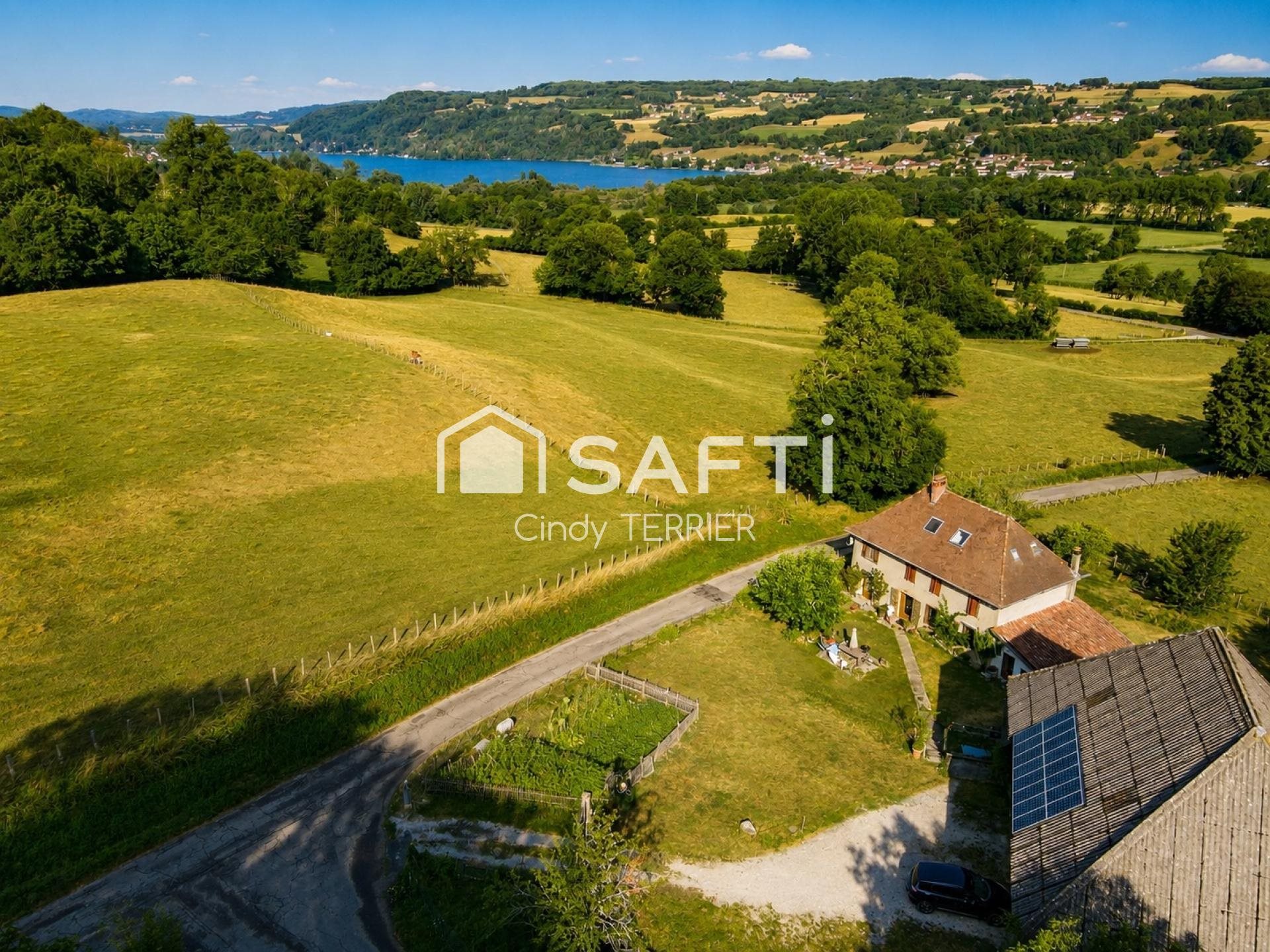 Maison à vendre, 189m², Montferrat