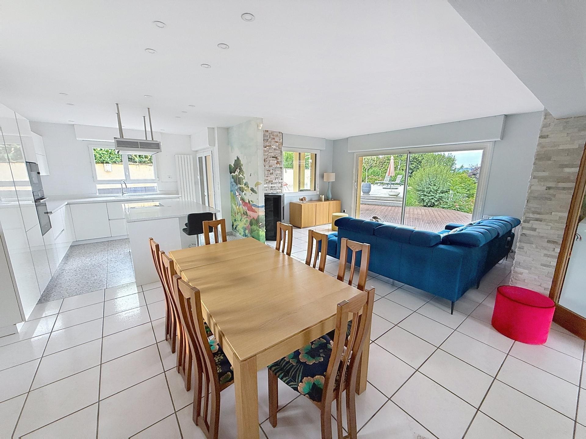 Maison à vendre, 133m², Montferrat