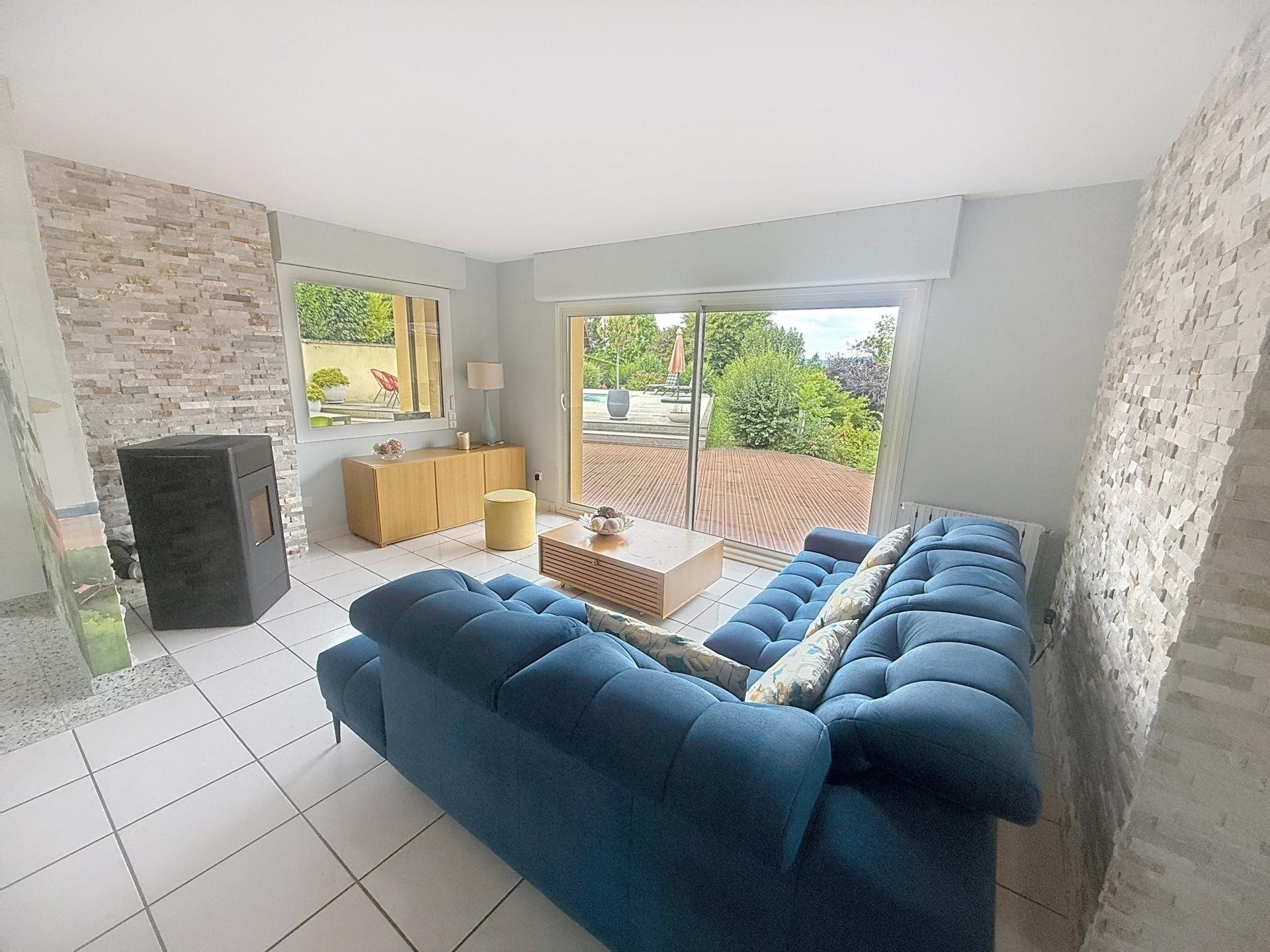 Maison à vendre, 133m², Montferrat