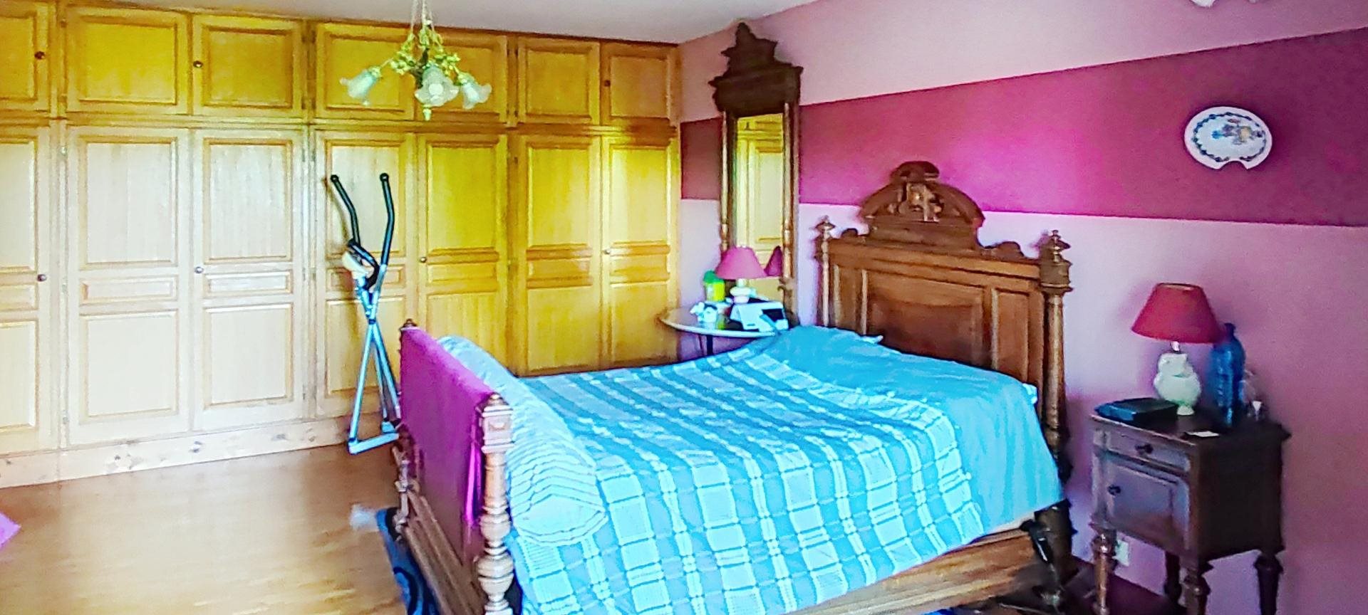 Maison à vendre, 425m², Villette-sur-Ain