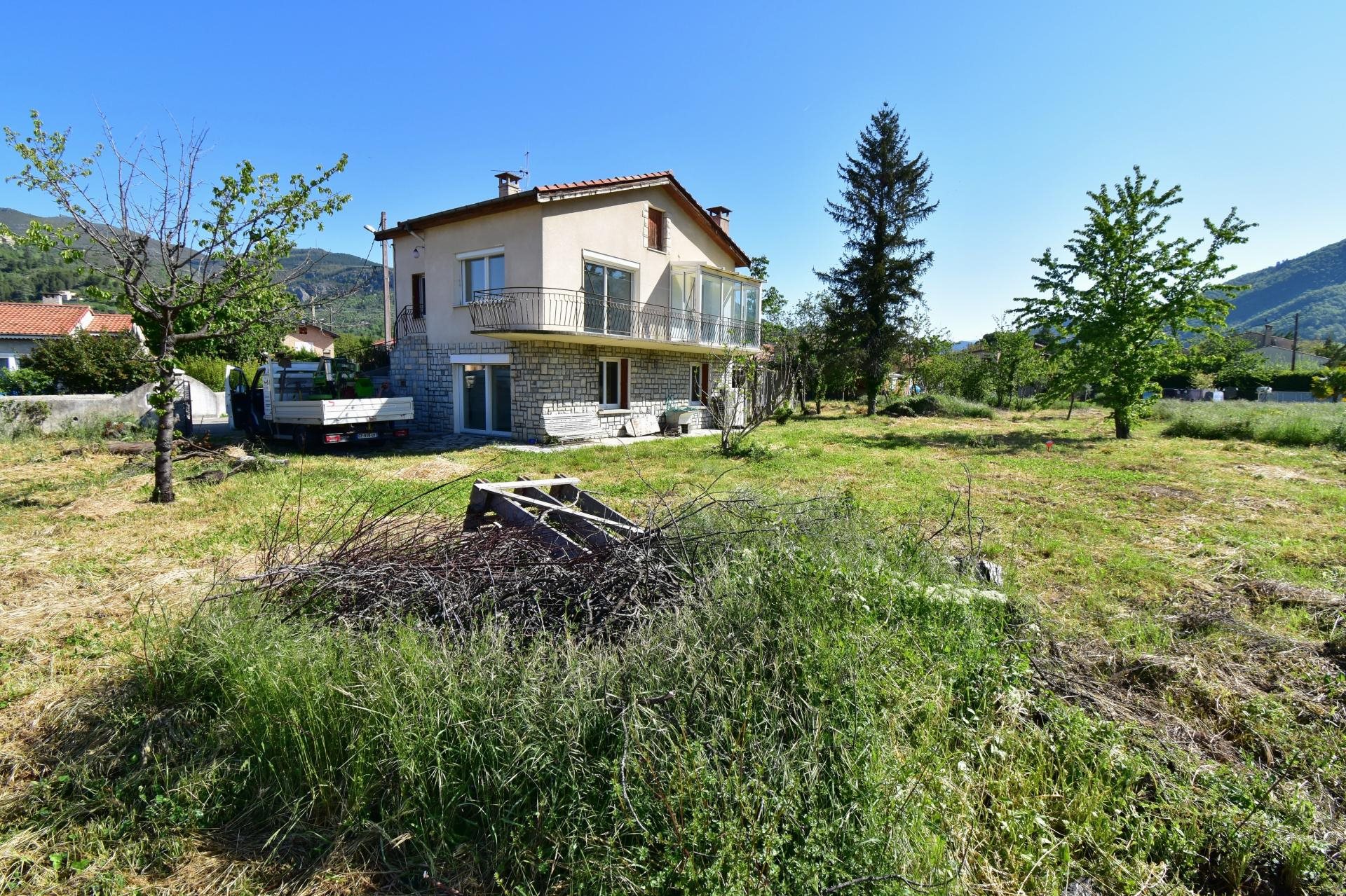 Maison à louer, 150m², Digne-les-Bains