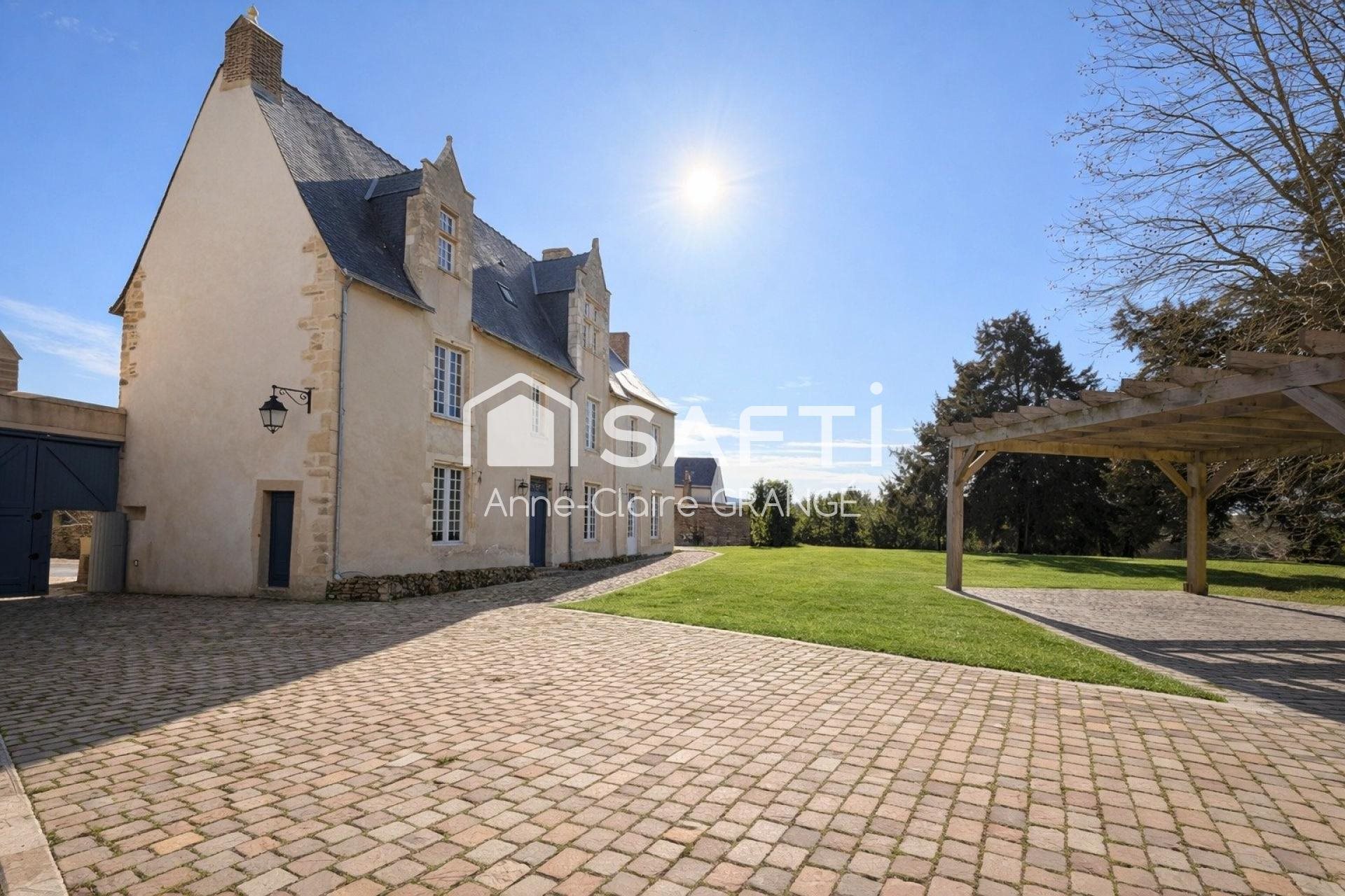 Maison à vendre, 279m², Coulans-sur-Gée