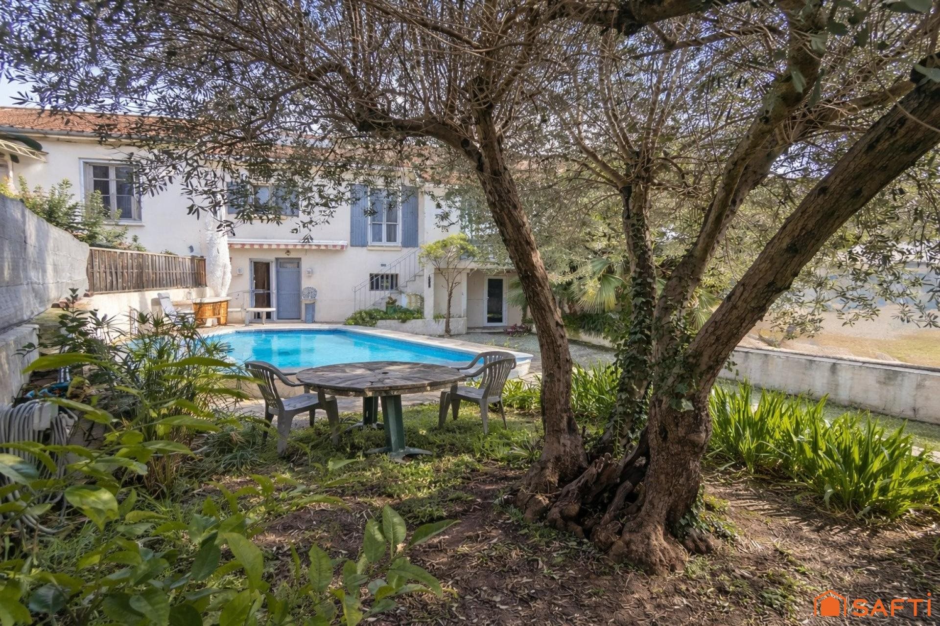 Maison à vendre, 150m², Nîmes