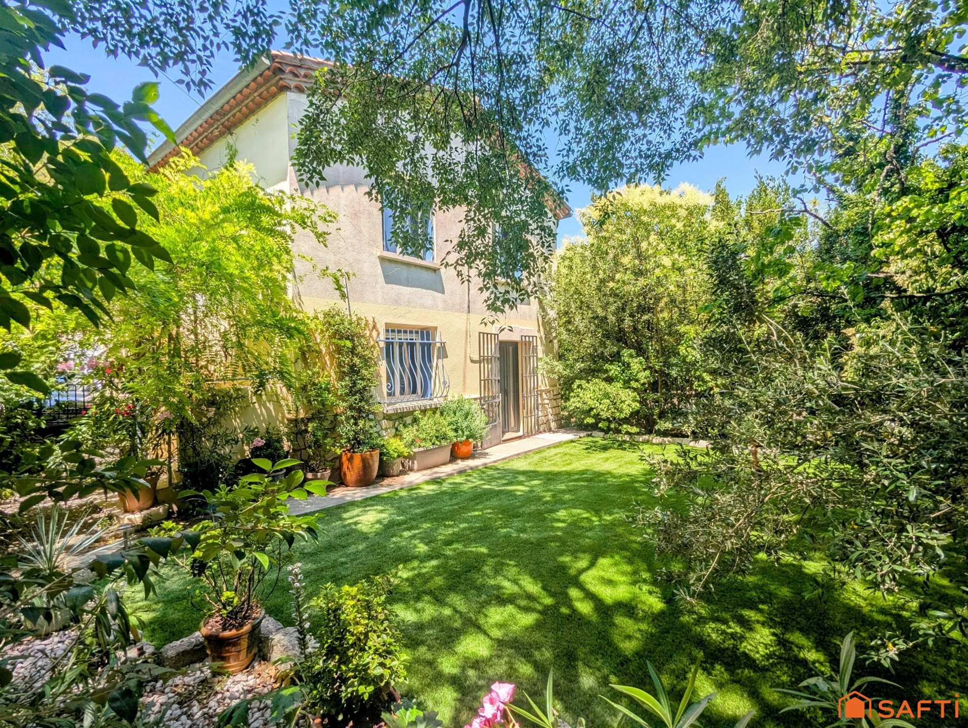 Maison à vendre, 94m², Nîmes