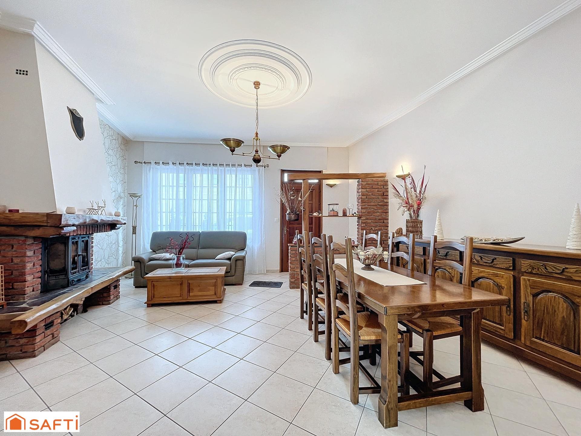 Maison à vendre, 159m², Curgies