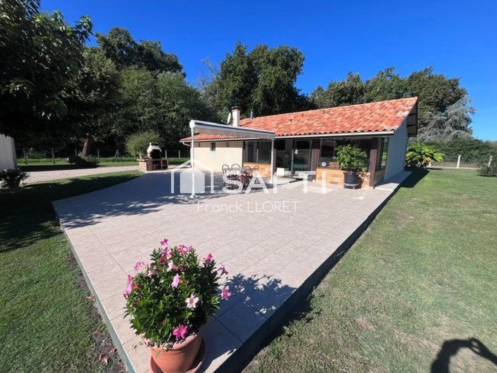 Maison à vendre, 115m², Saint-Germain-d'Esteuil