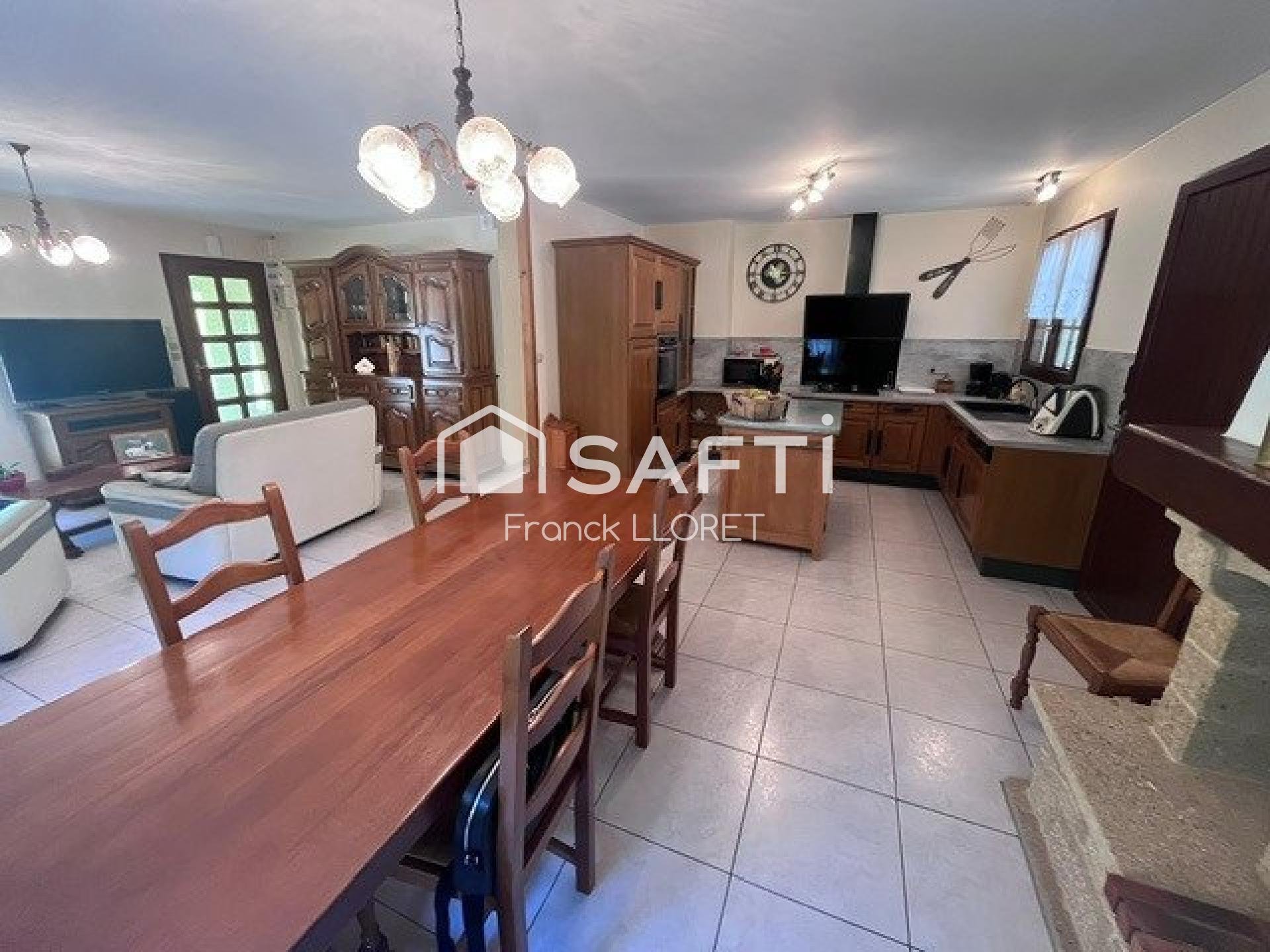 Maison à vendre, 115m², Saint-Germain-d'Esteuil