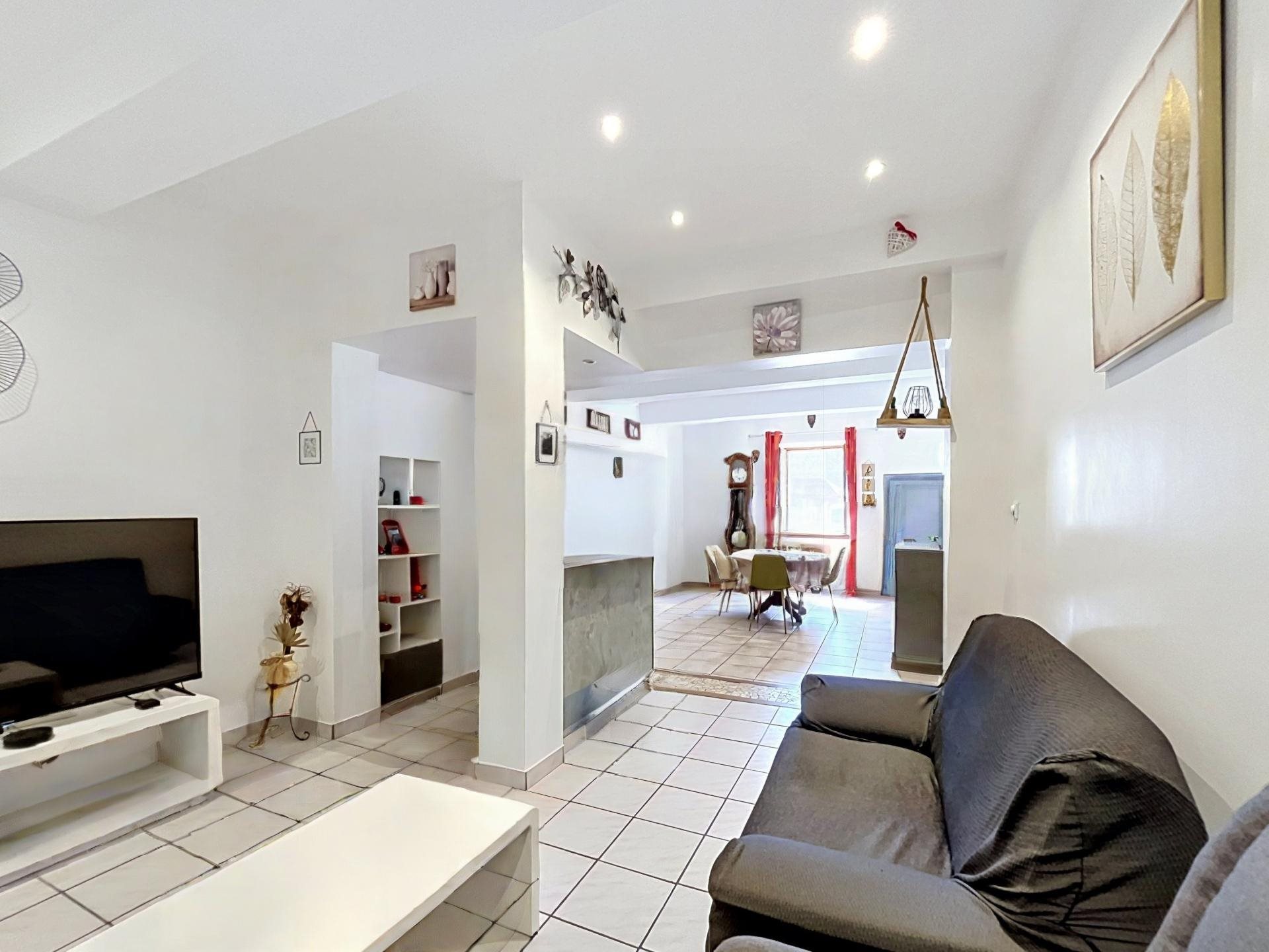 Maison à vendre, 180m², Montbrun-Bocage