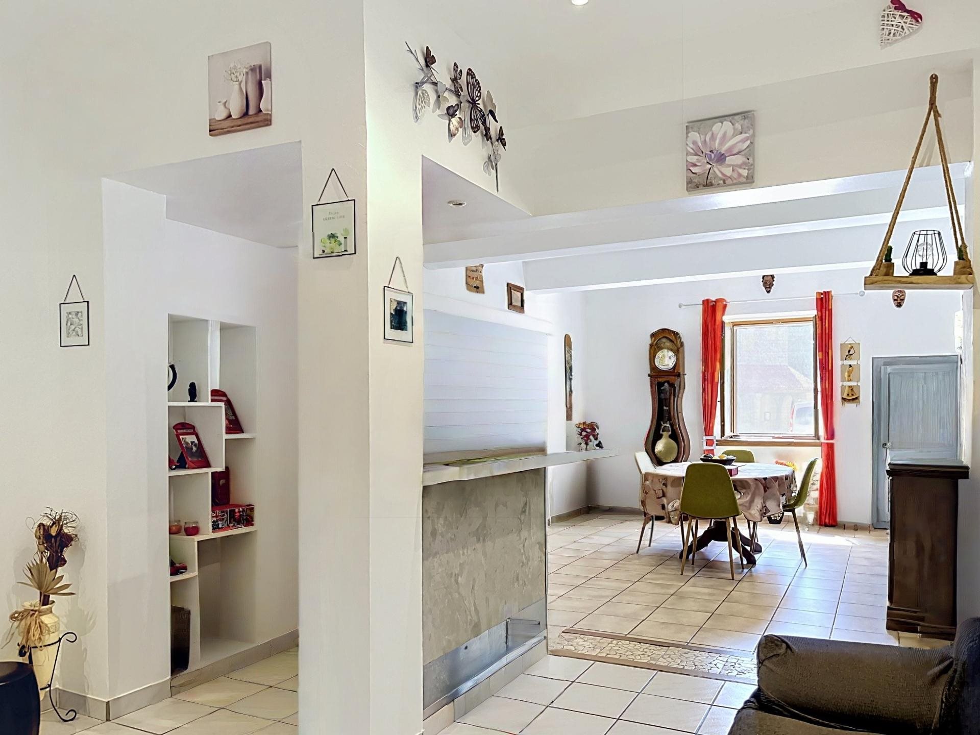 Maison à vendre, 180m², Montbrun-Bocage
