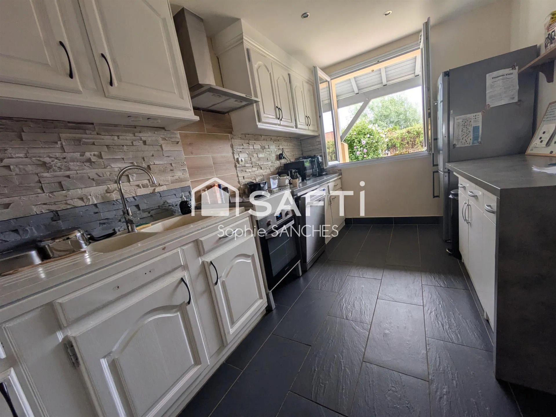 Maison à vendre, 110m², Montreuil-Bonnin