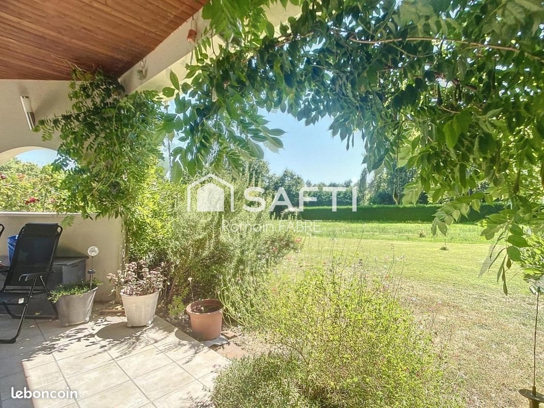 Maison à vendre, 225m², Laruscade