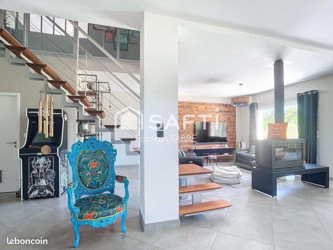 Maison à vendre, 225m², Laruscade
