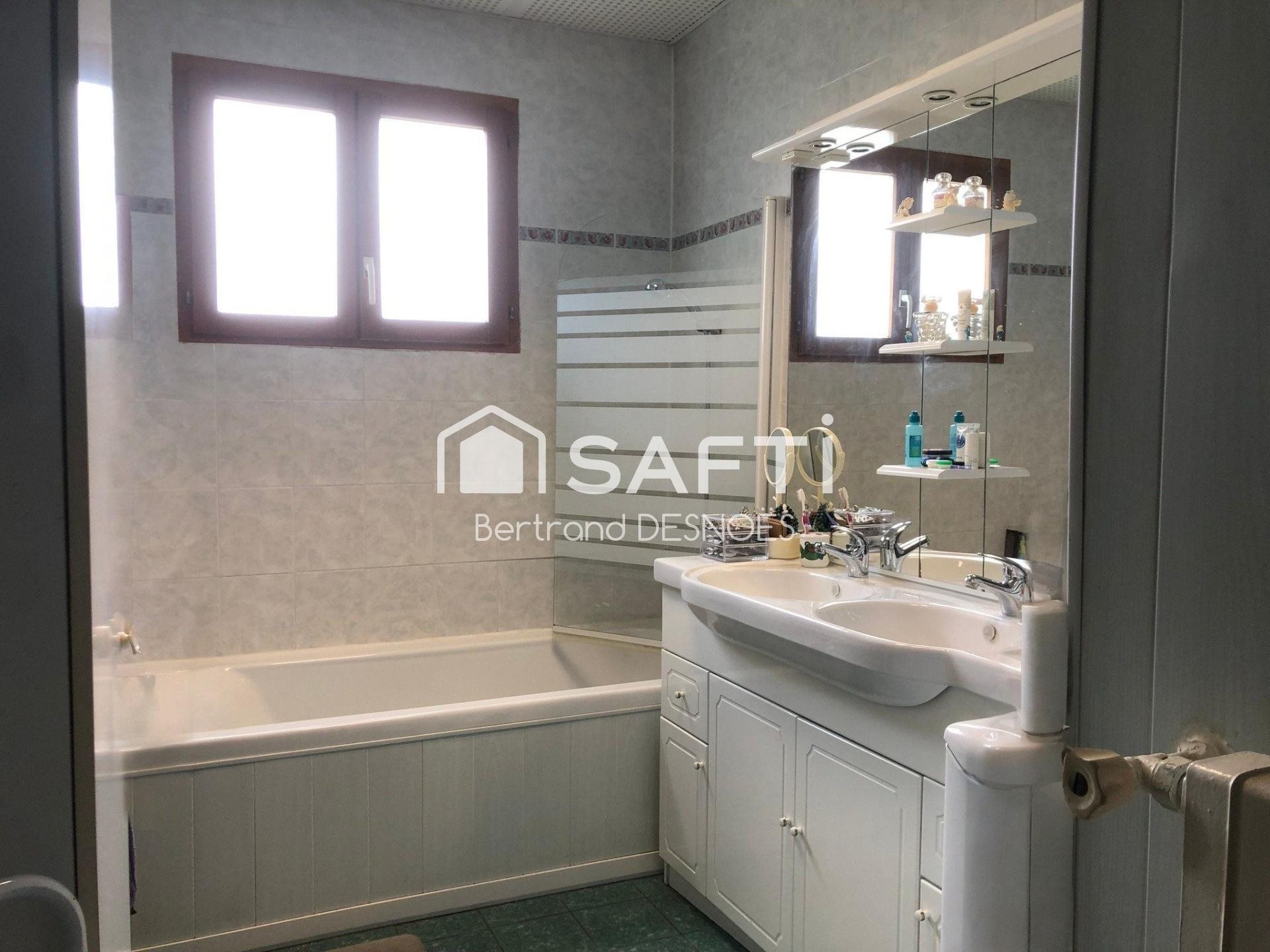Maison à vendre, 124m², Parcé-sur-Sarthe