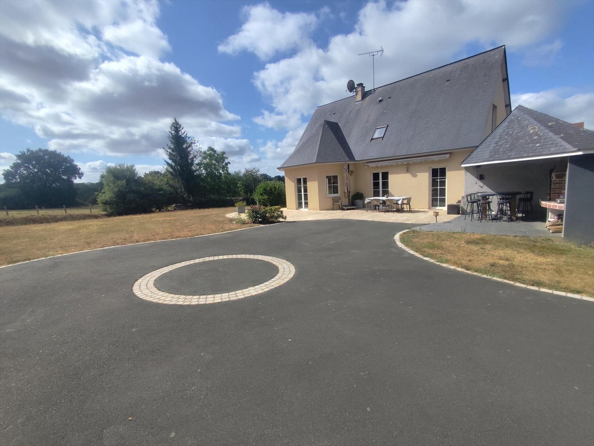 Maison à vendre, 165m², Saint-Ouën-des-Toits