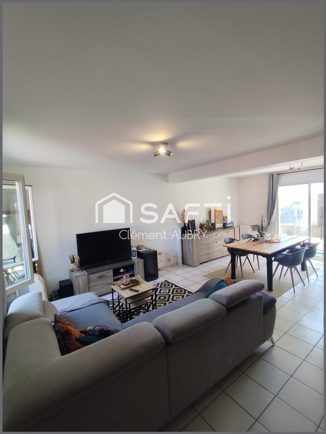 Maison à vendre, 77m², Laval
