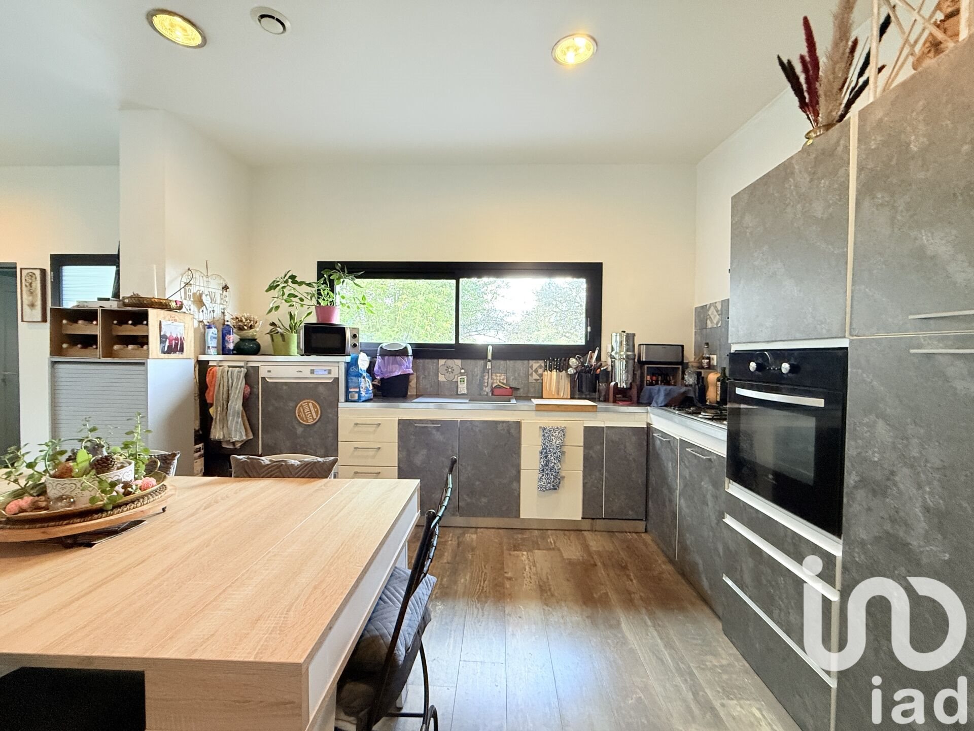 Maison à vendre, 157m², Ambon