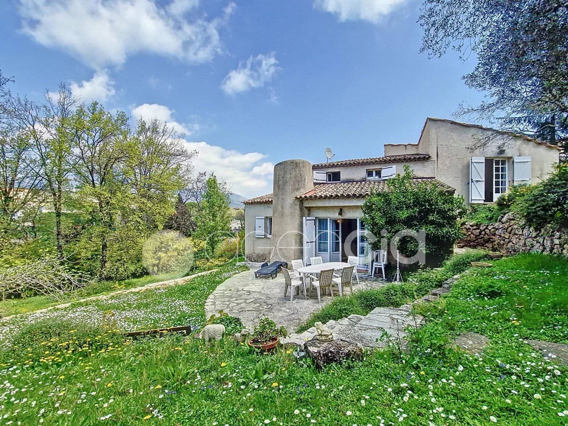 Maison à vendre, 120m², Le Rouret