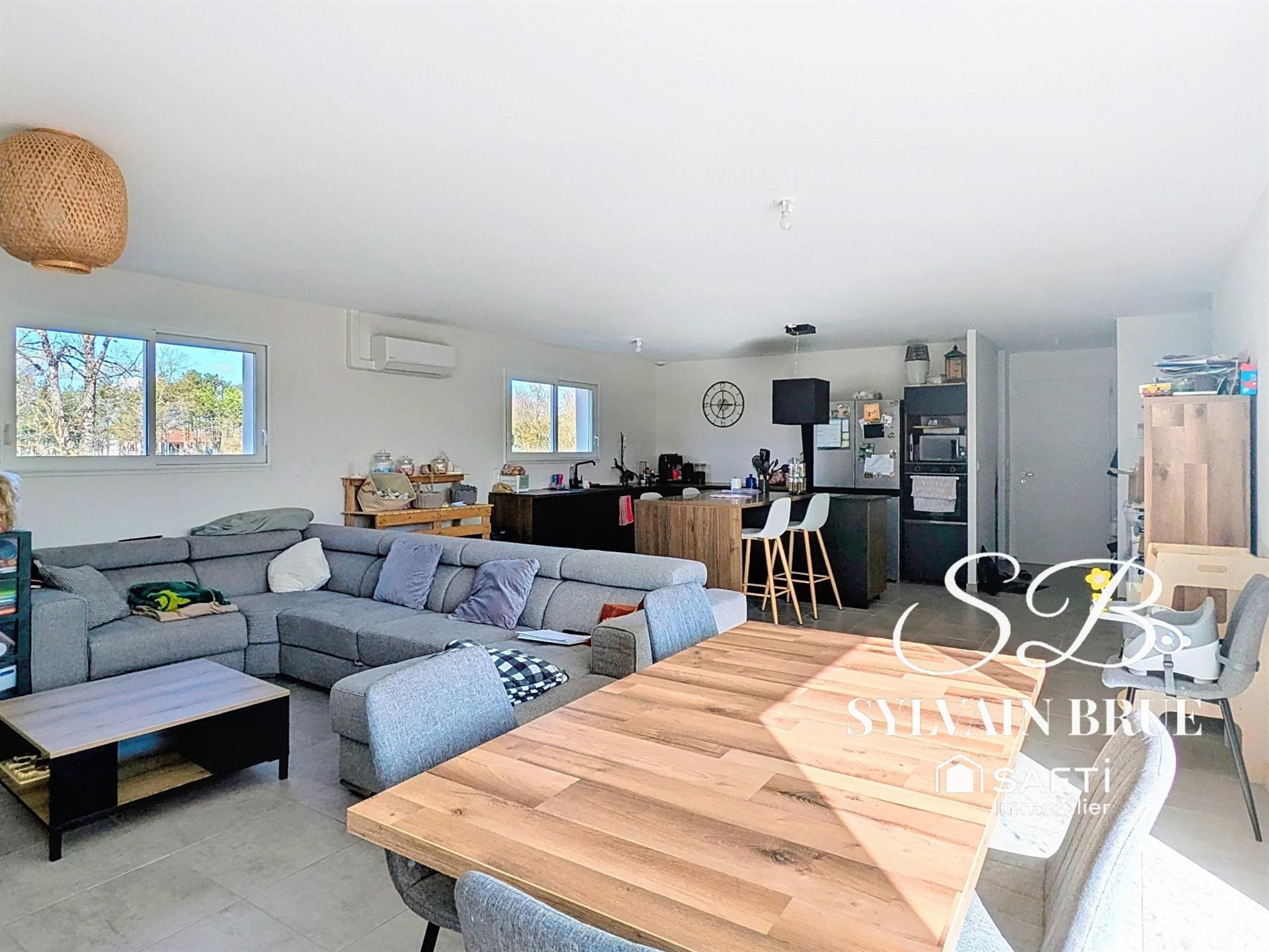 Maison à vendre, 120m², Montpezat-de-Quercy