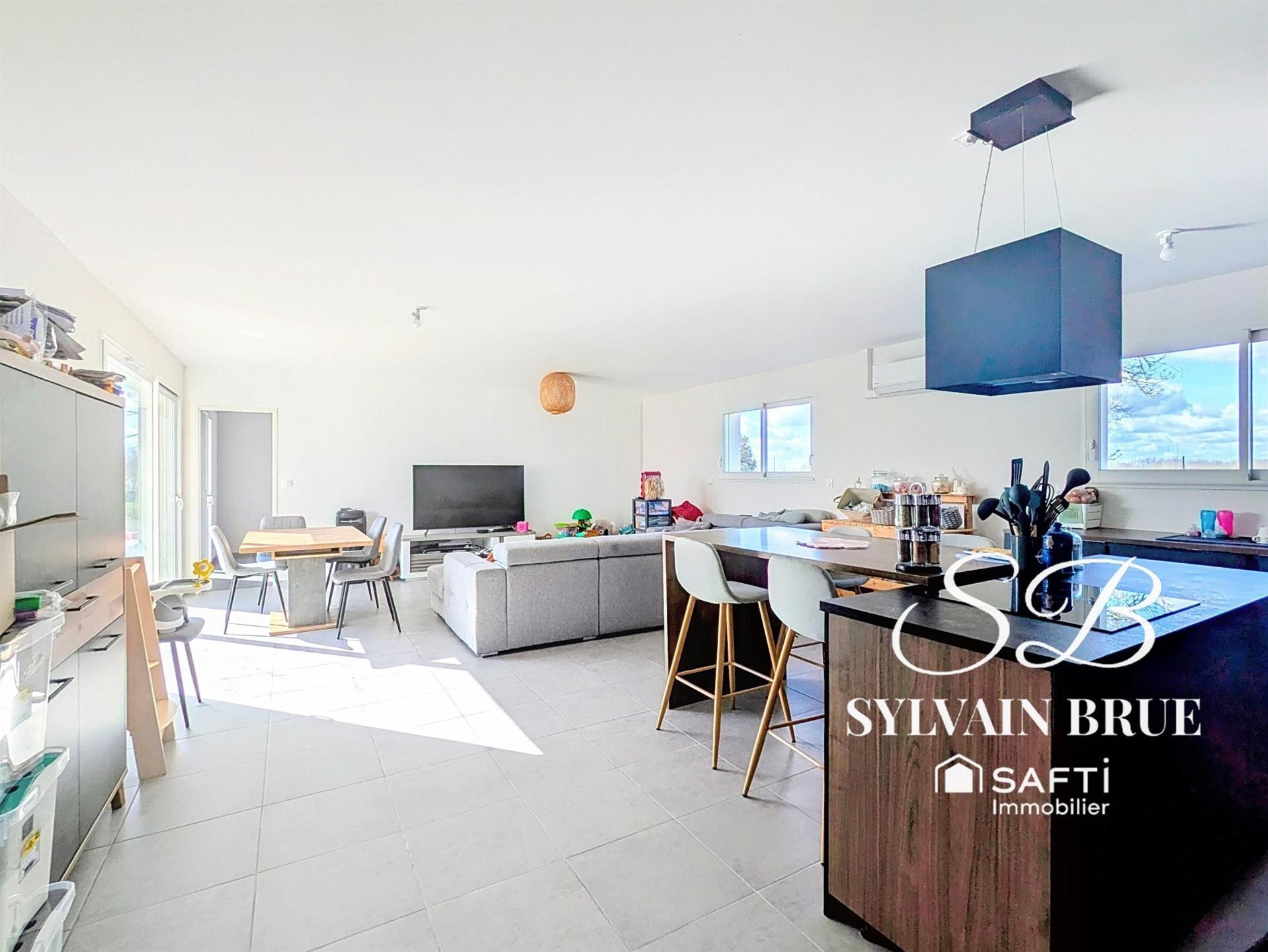 Maison à vendre, 120m², Montpezat-de-Quercy