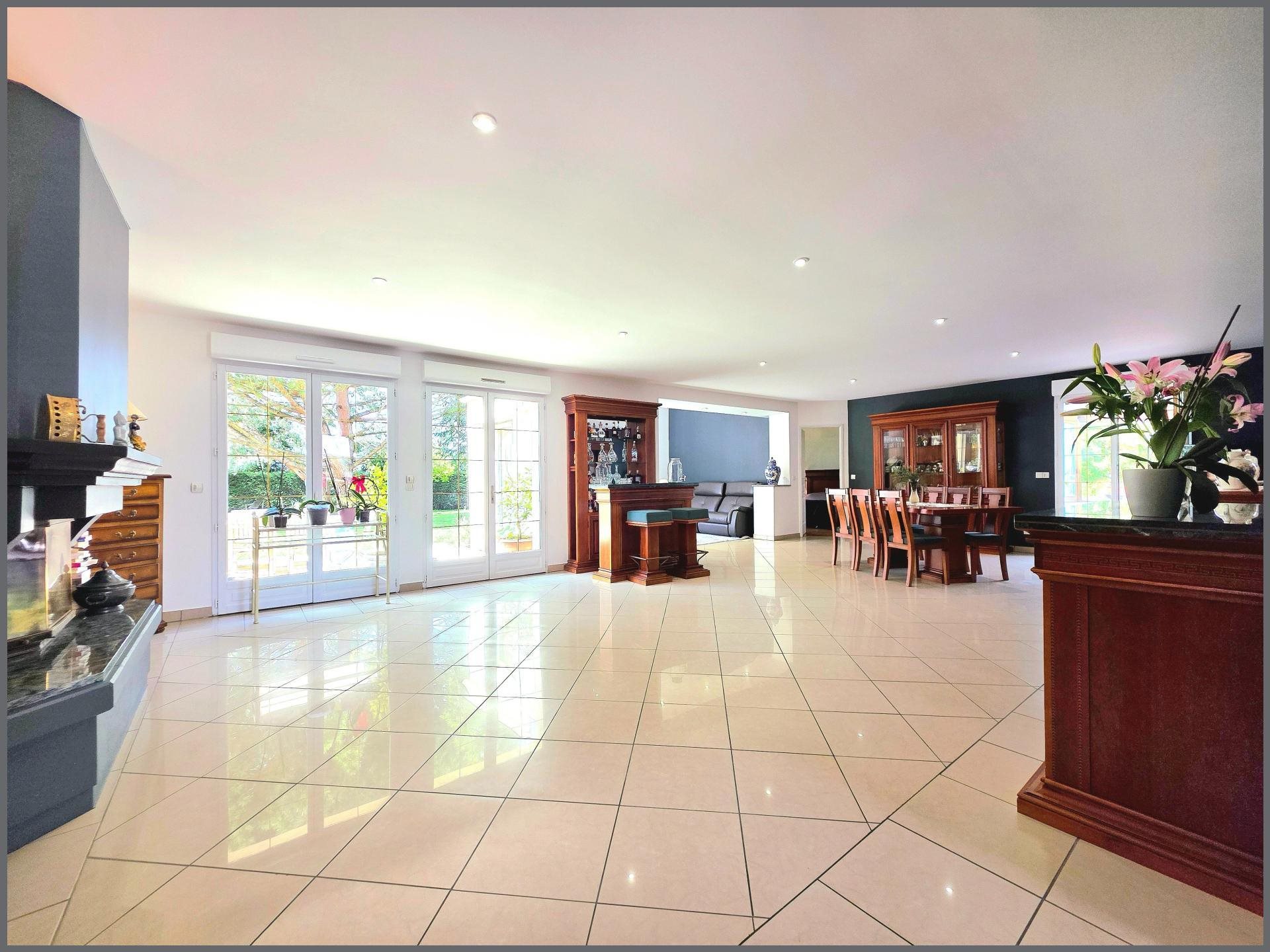 Maison à vendre, 305m², Jouy-le-Châtel