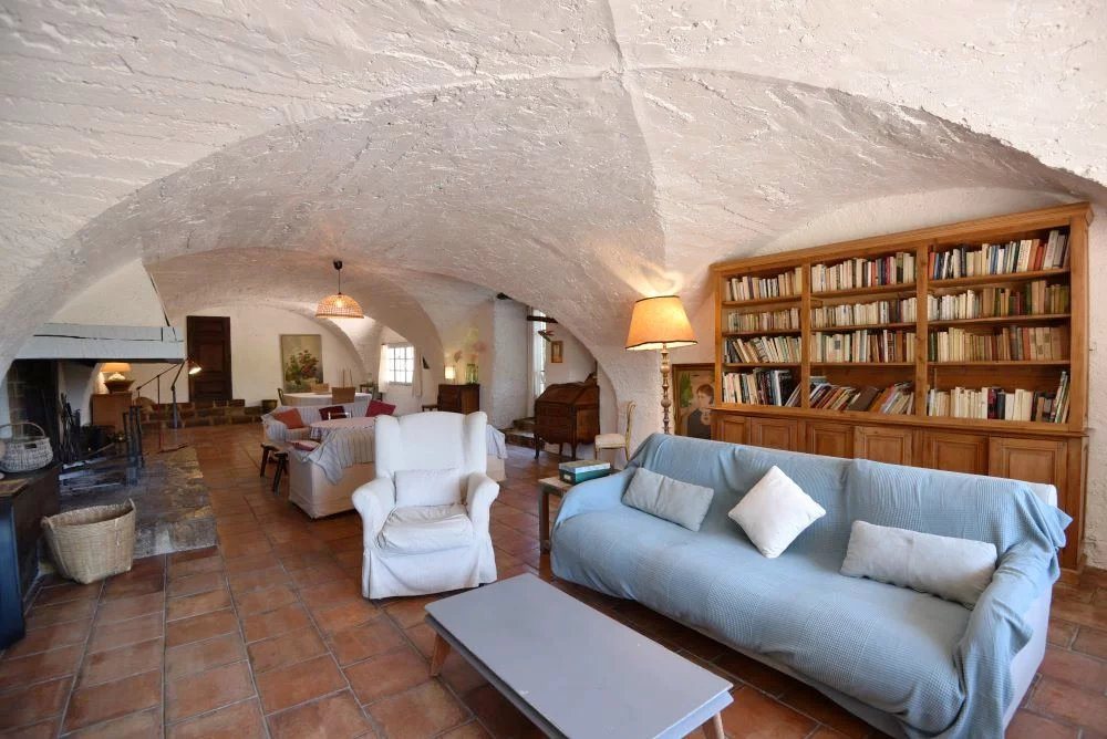 Maison à vendre, 372m², Tourrettes