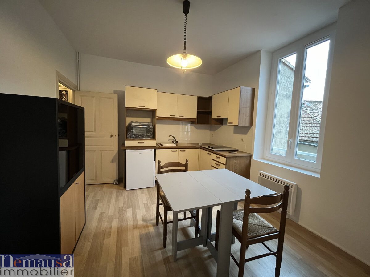 Appartement à louer, 30m², Nîmes