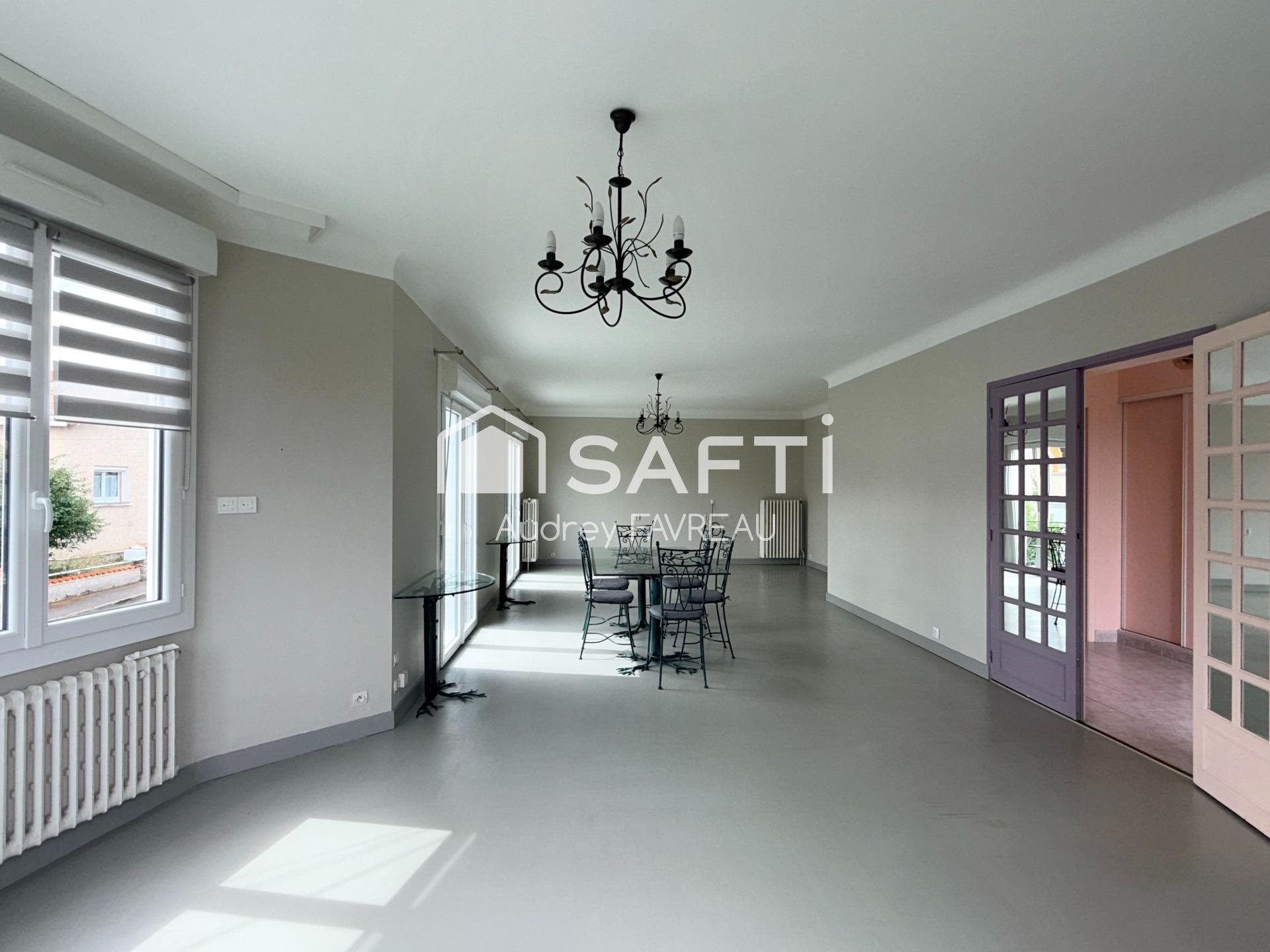 Maison à vendre, 168m², Parthenay