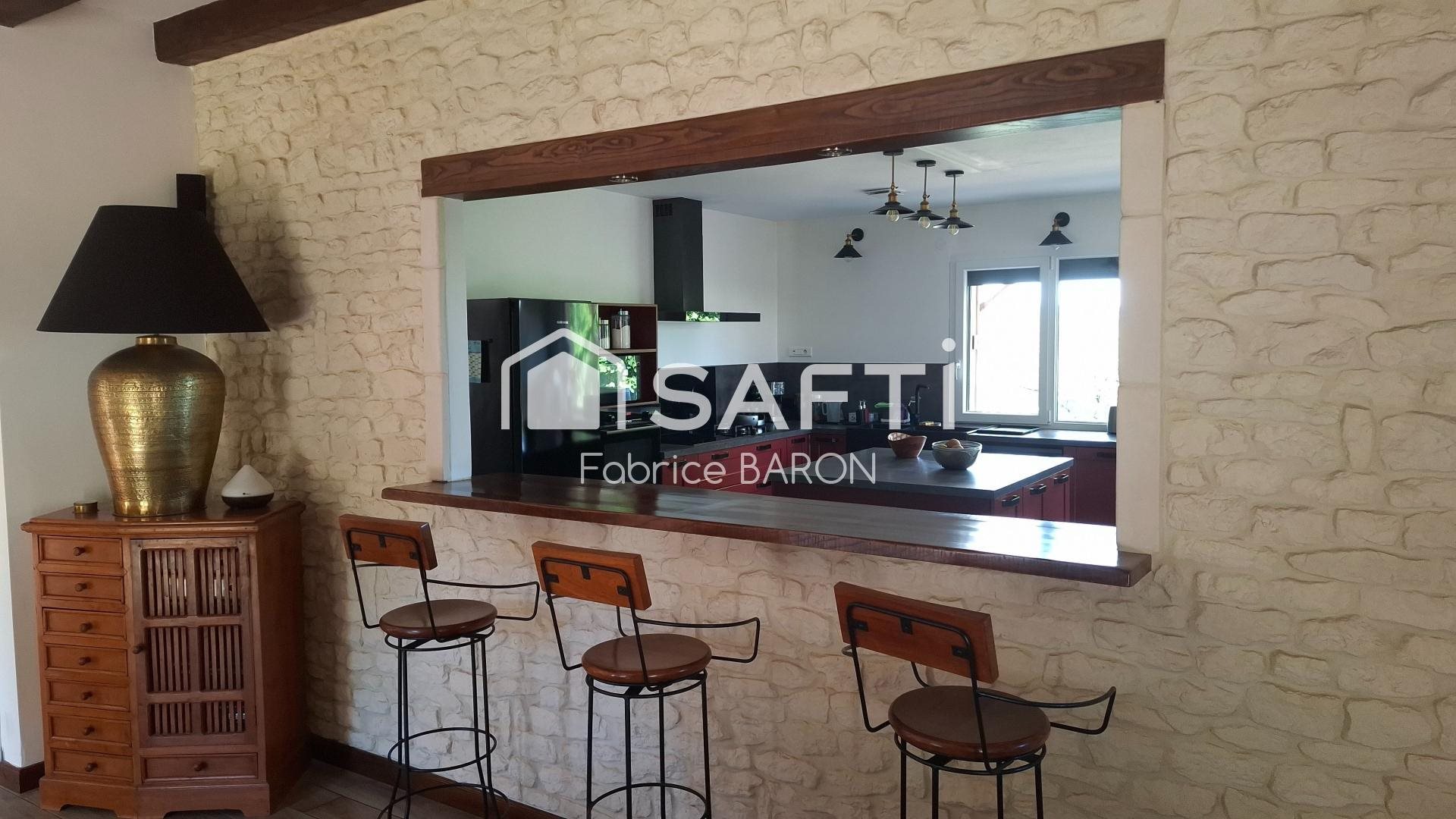 Maison à vendre, 176m², Monthoiron