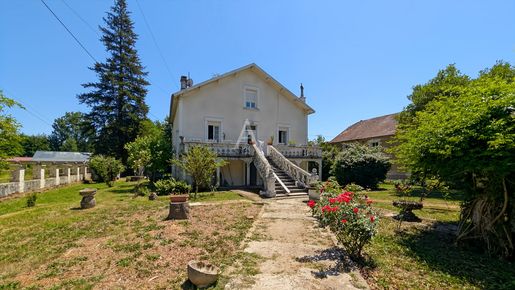 Maison 8 pièces 150 m² · à Sauveterre-la-Lémance · 150 m² · 169 000 €