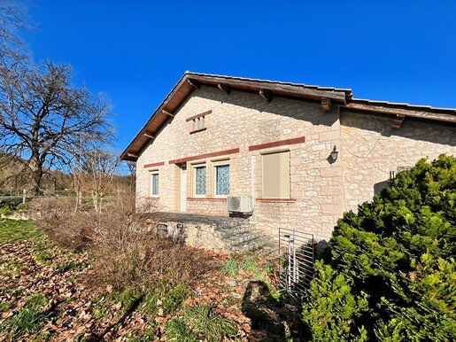 Maison 4 pièces 110 m² · à Montaigu-de-Quercy · 110 m² · 159 000 €