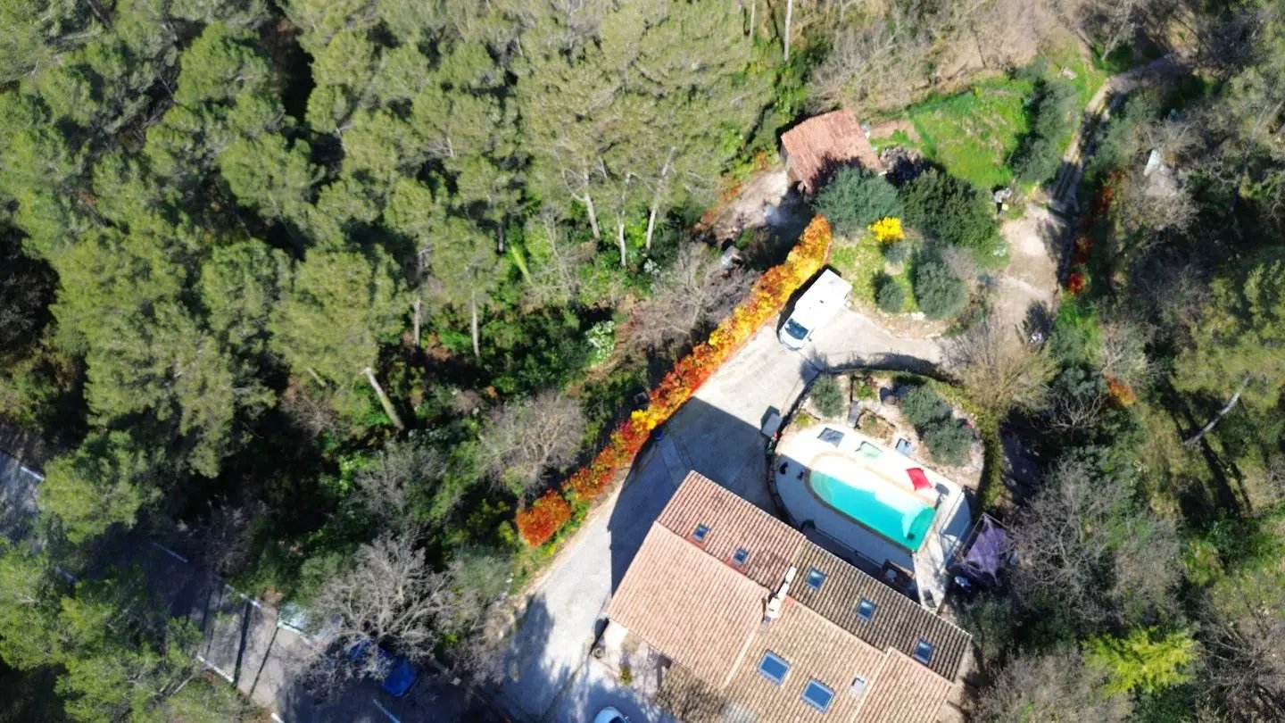 Maison à vendre, 243m², Mimet