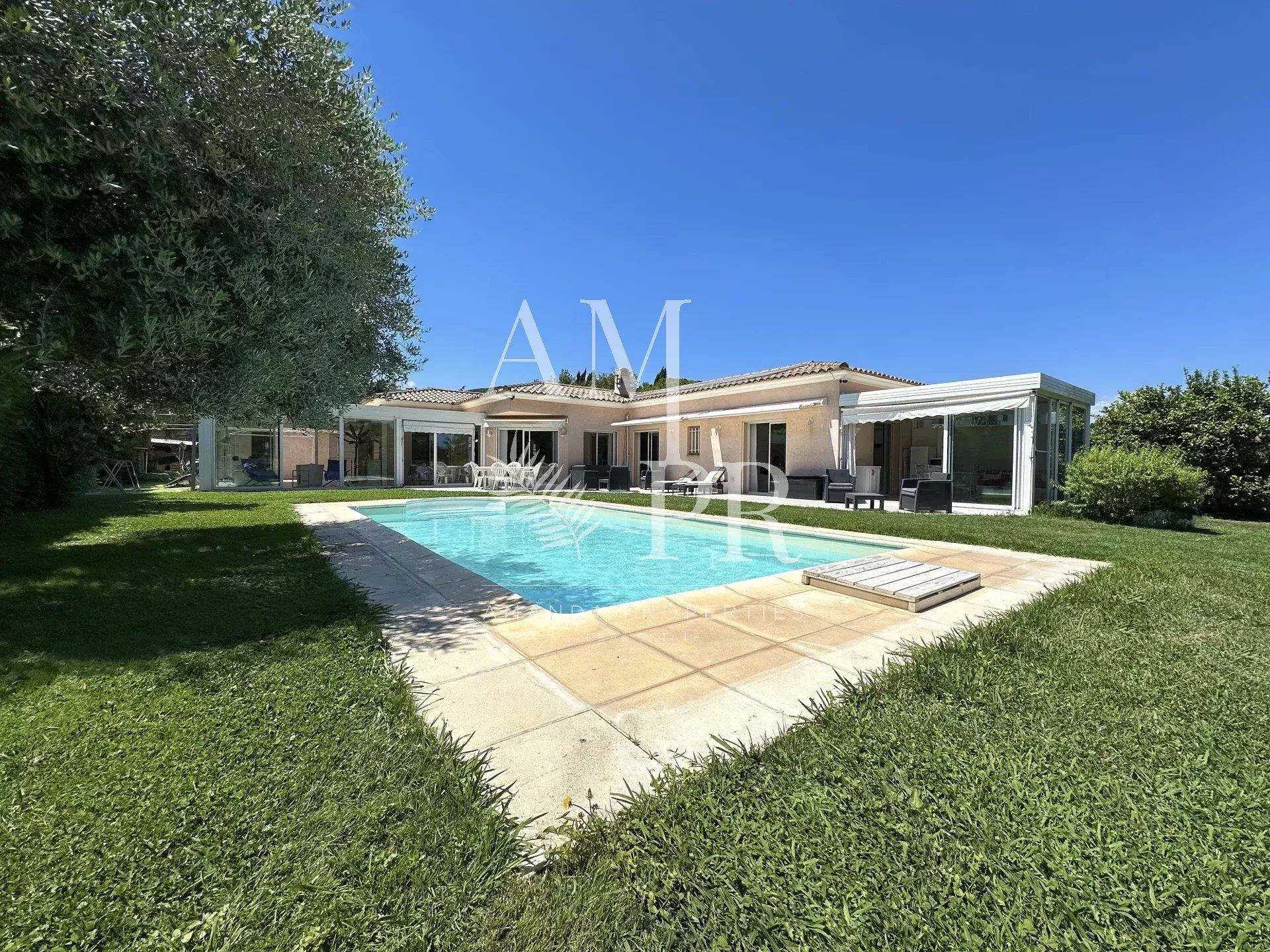 Maison à vendre, 175m², Vallauris