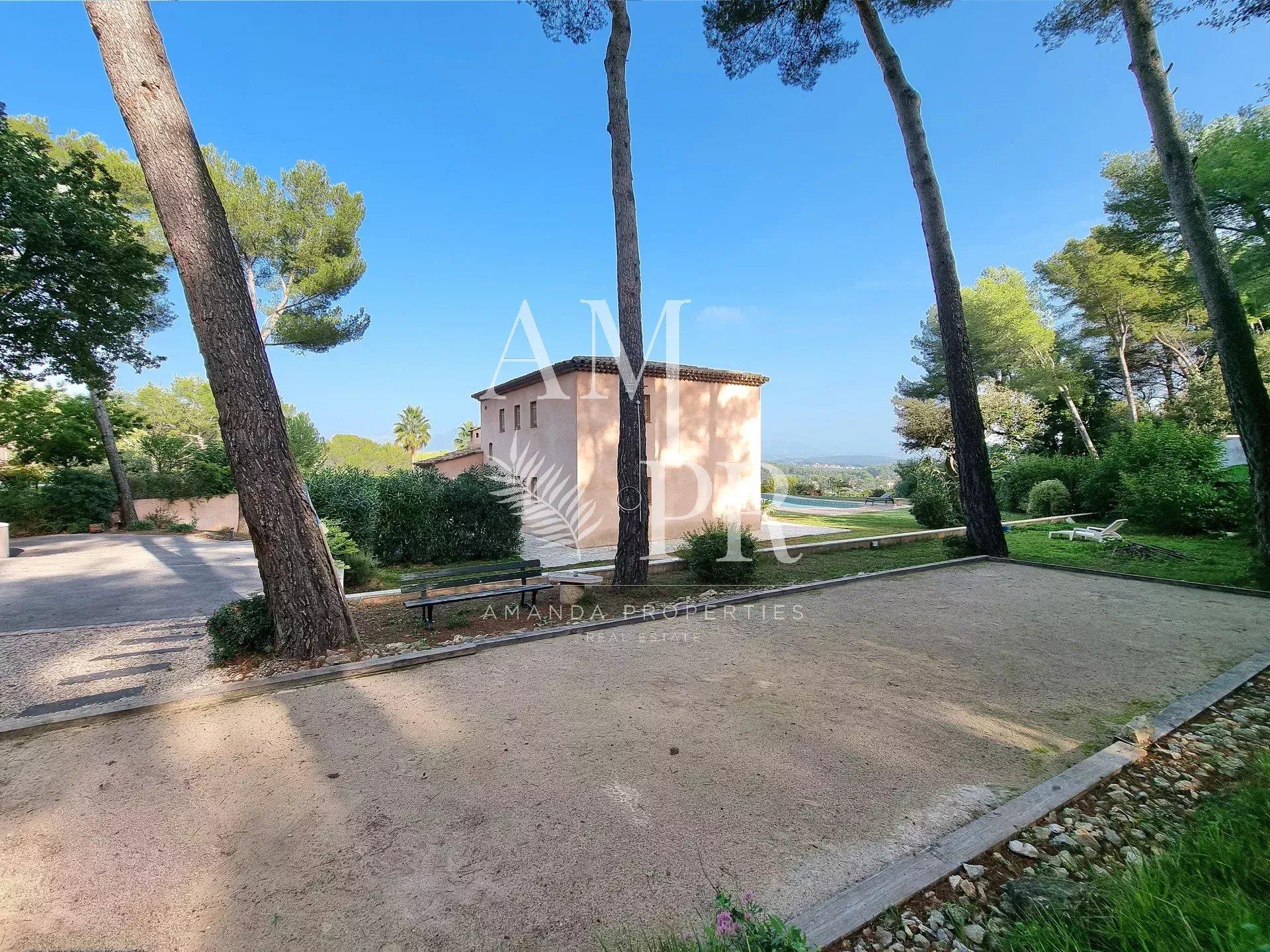 Maison à vendre, 215m², Vallauris