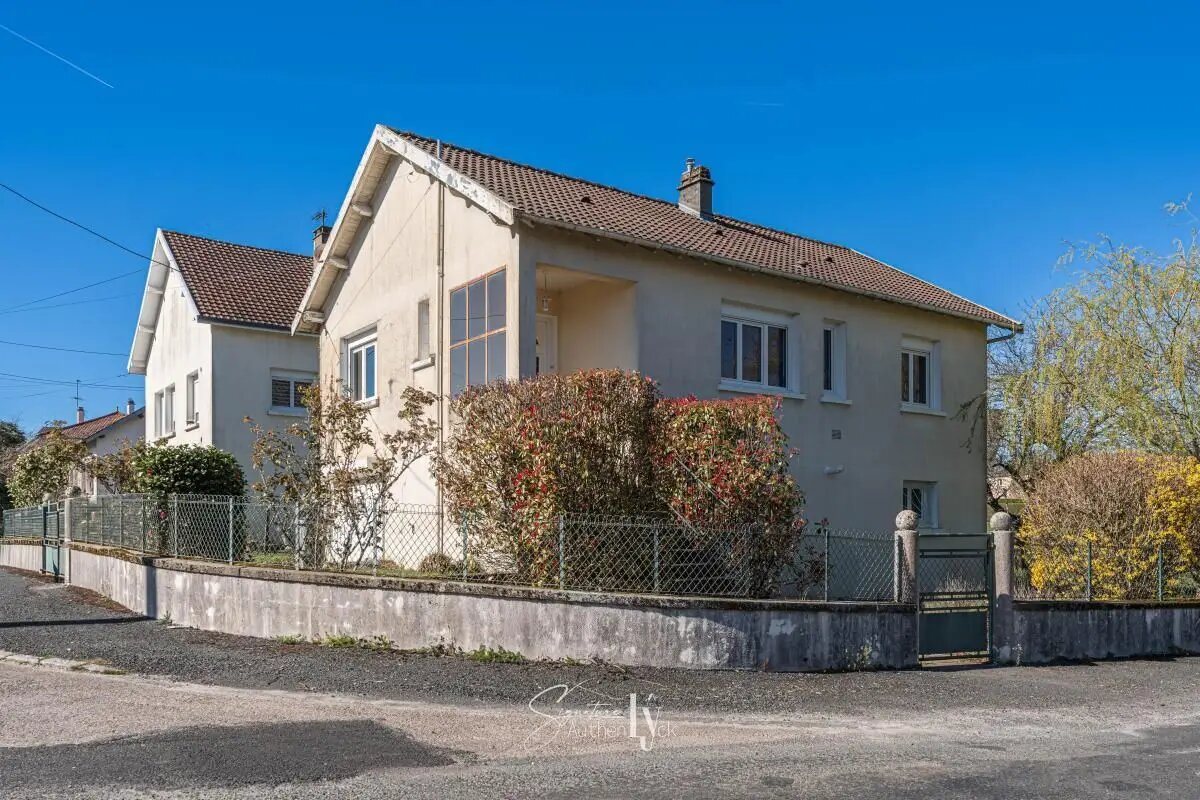 Maison à vendre, 75m², Saint-Yrieix-la-Perche