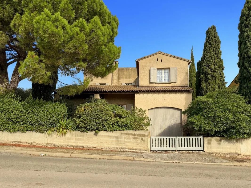 Maison à vendre, 165m², Beaucaire