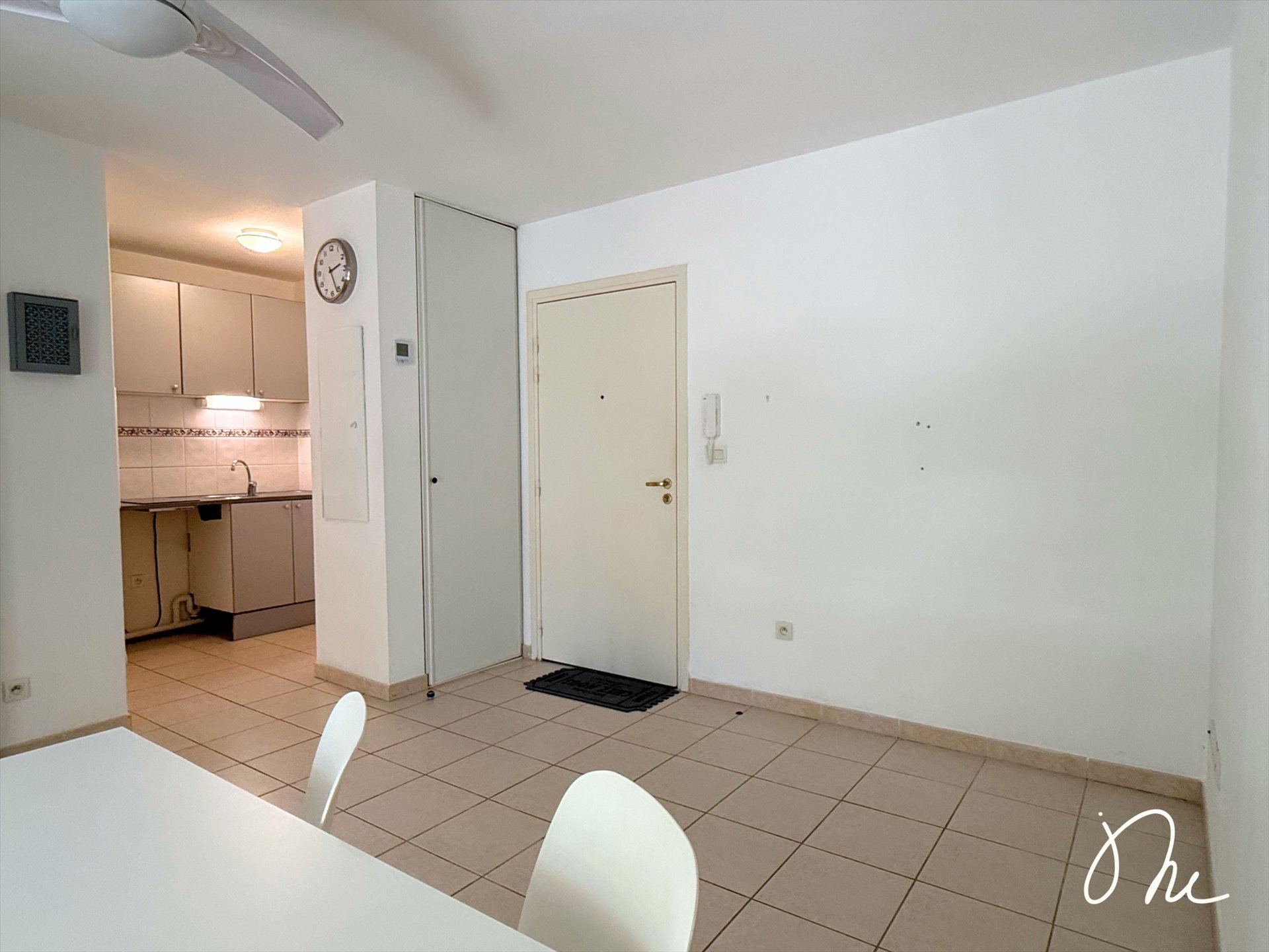 Appartement à louer, 31m², Poussan