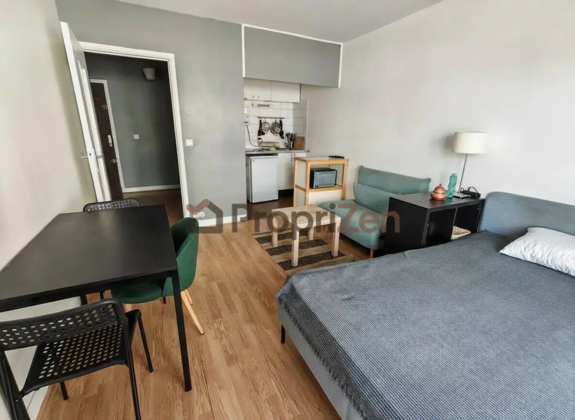 Appartement à louer, 28m², Courbevoie