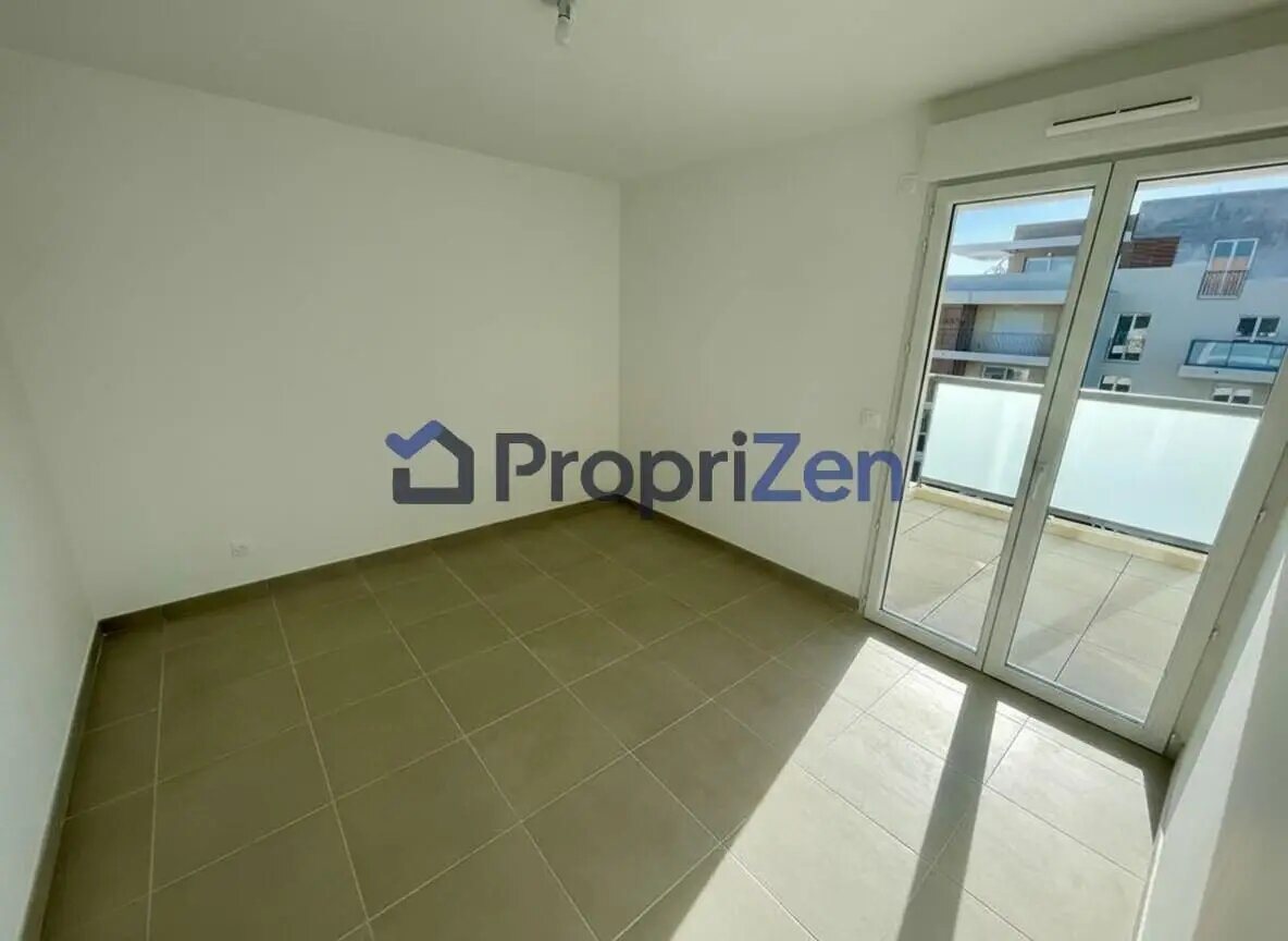Appartement à louer, 42m², Antibes