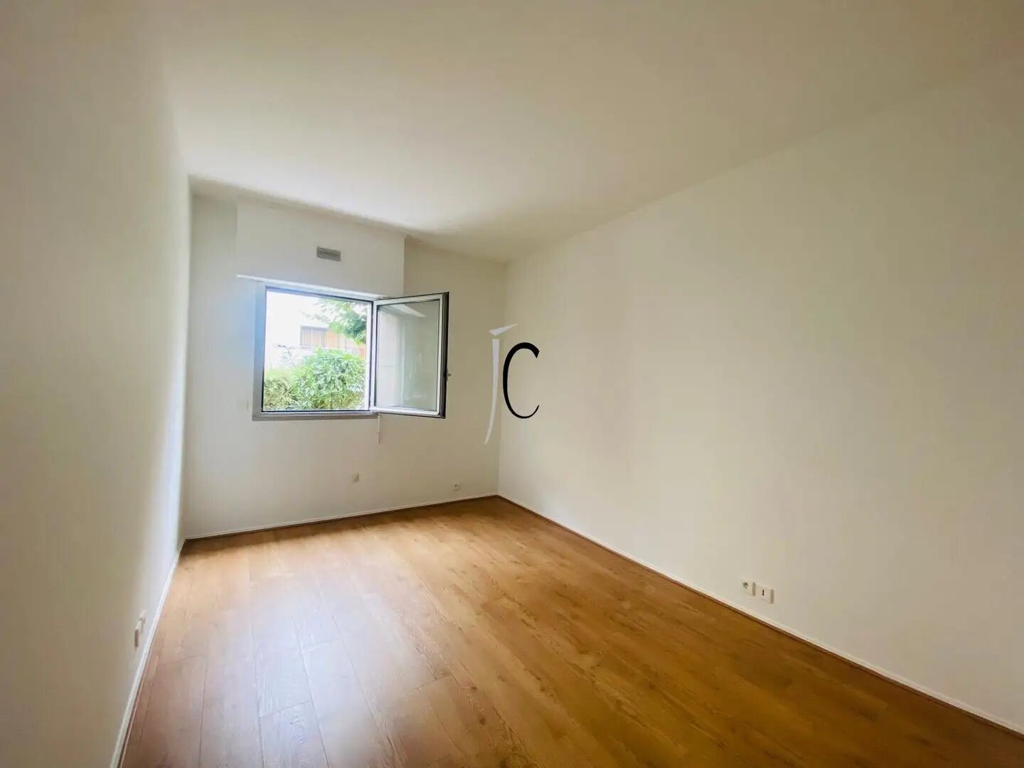 Appartement à louer, 51m², Courbevoie